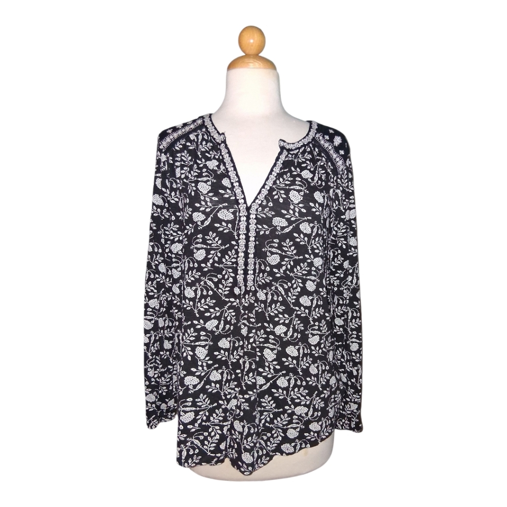 Lucky Brand Black and White Embroidery Floral Long Sleeve Top Medium
